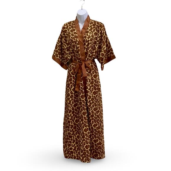 Contessa Di Roma Nightgown and Robe Set - Picture 2 of 12